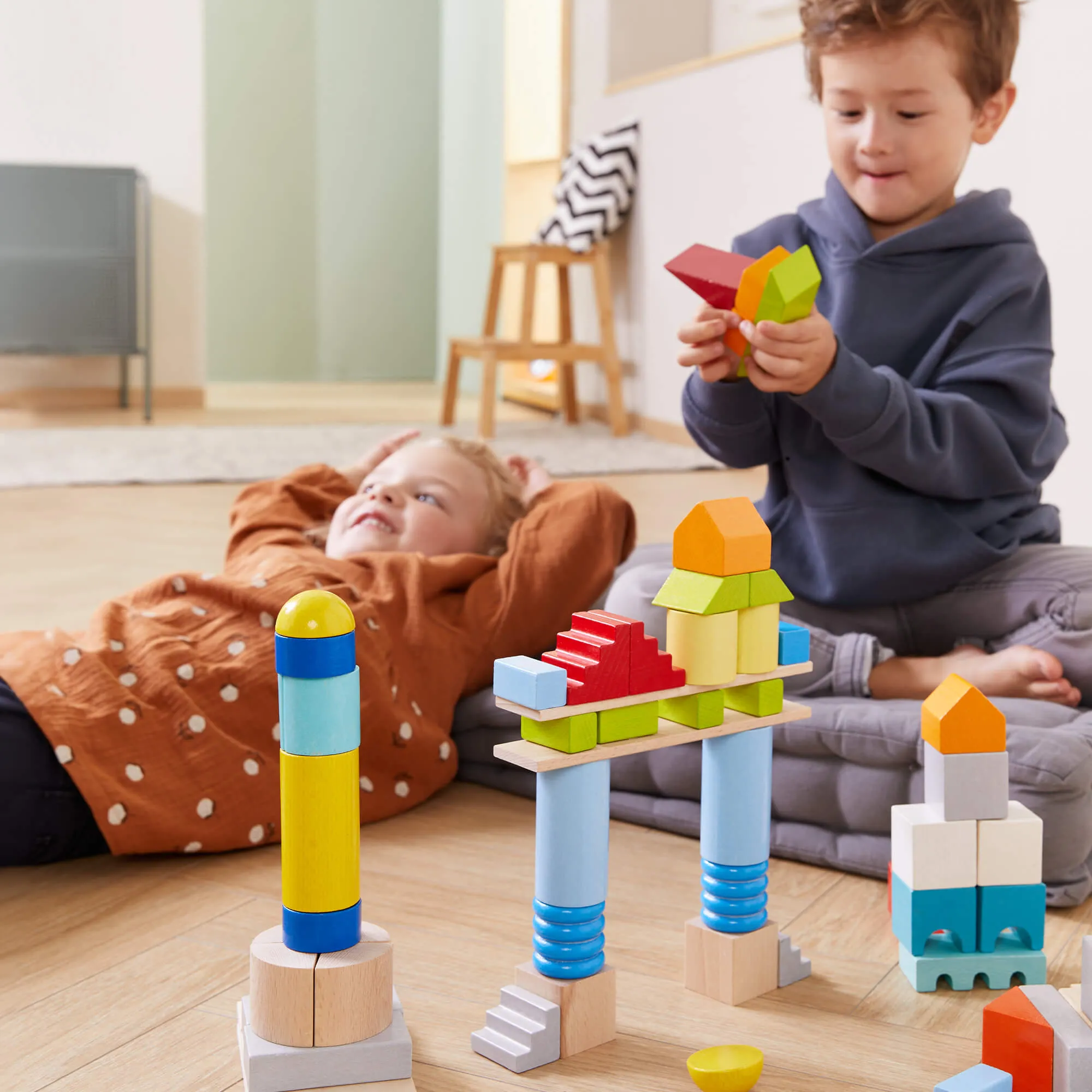 Colored Wooden Building Blocks - 85 Piece Set