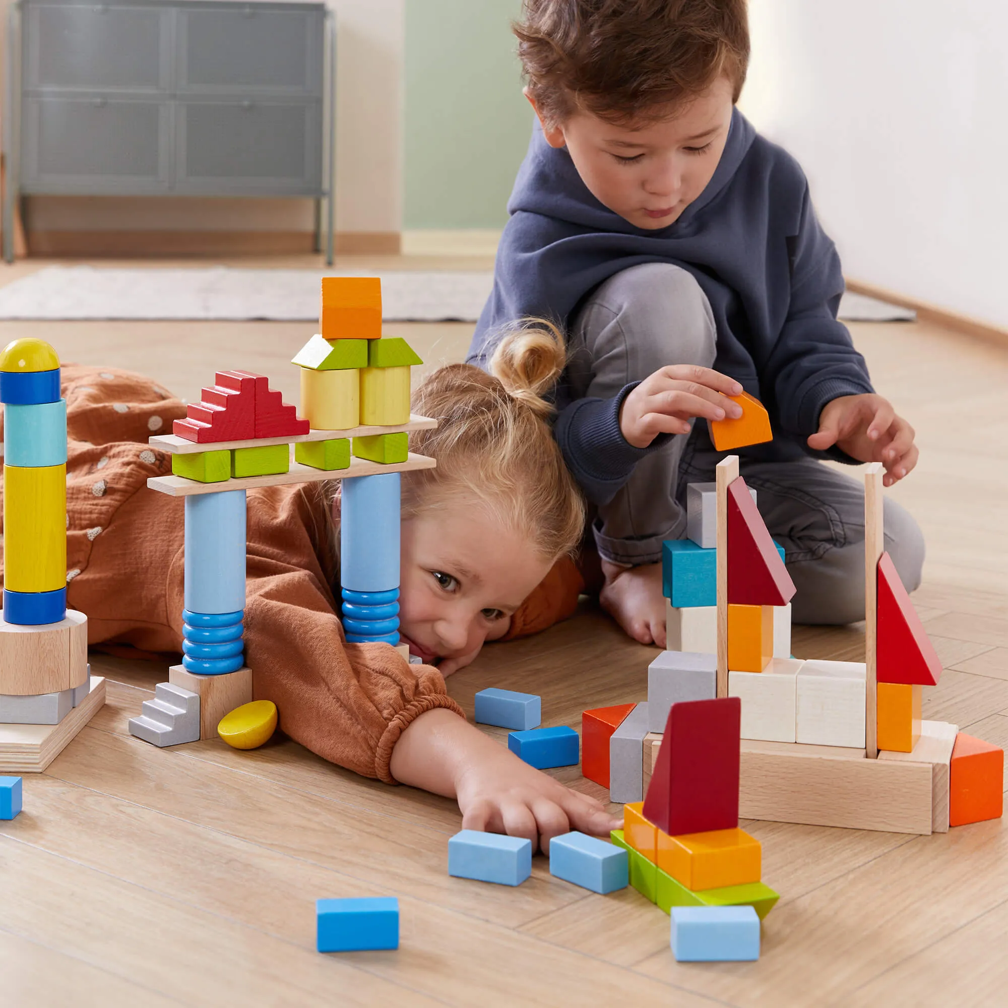 Colored Wooden Building Blocks - 85 Piece Set