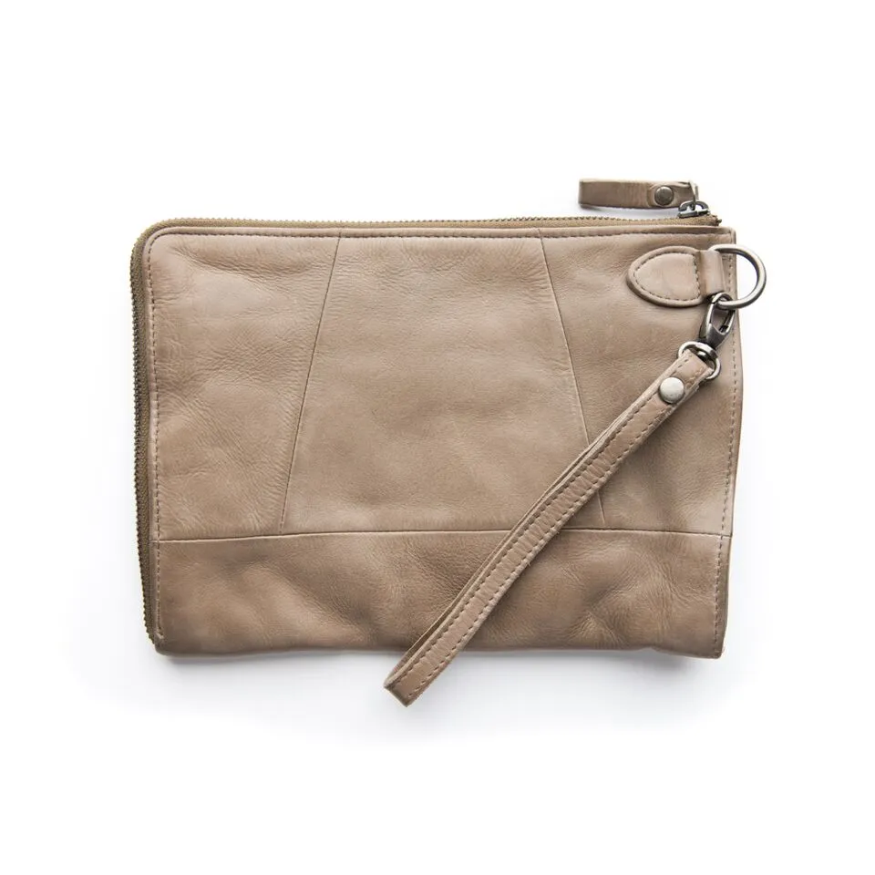 Stitch & Hide Malibu Clutch